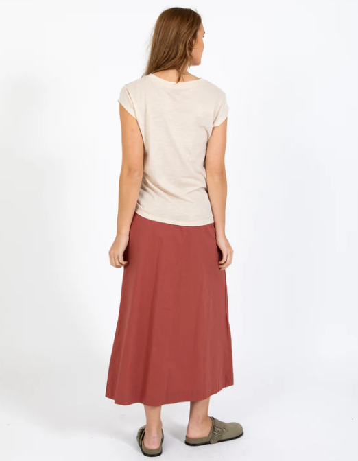 COSTER COPENHAGEN - CCH1186 METALIC TEE SAND/GOLD SHIMMER