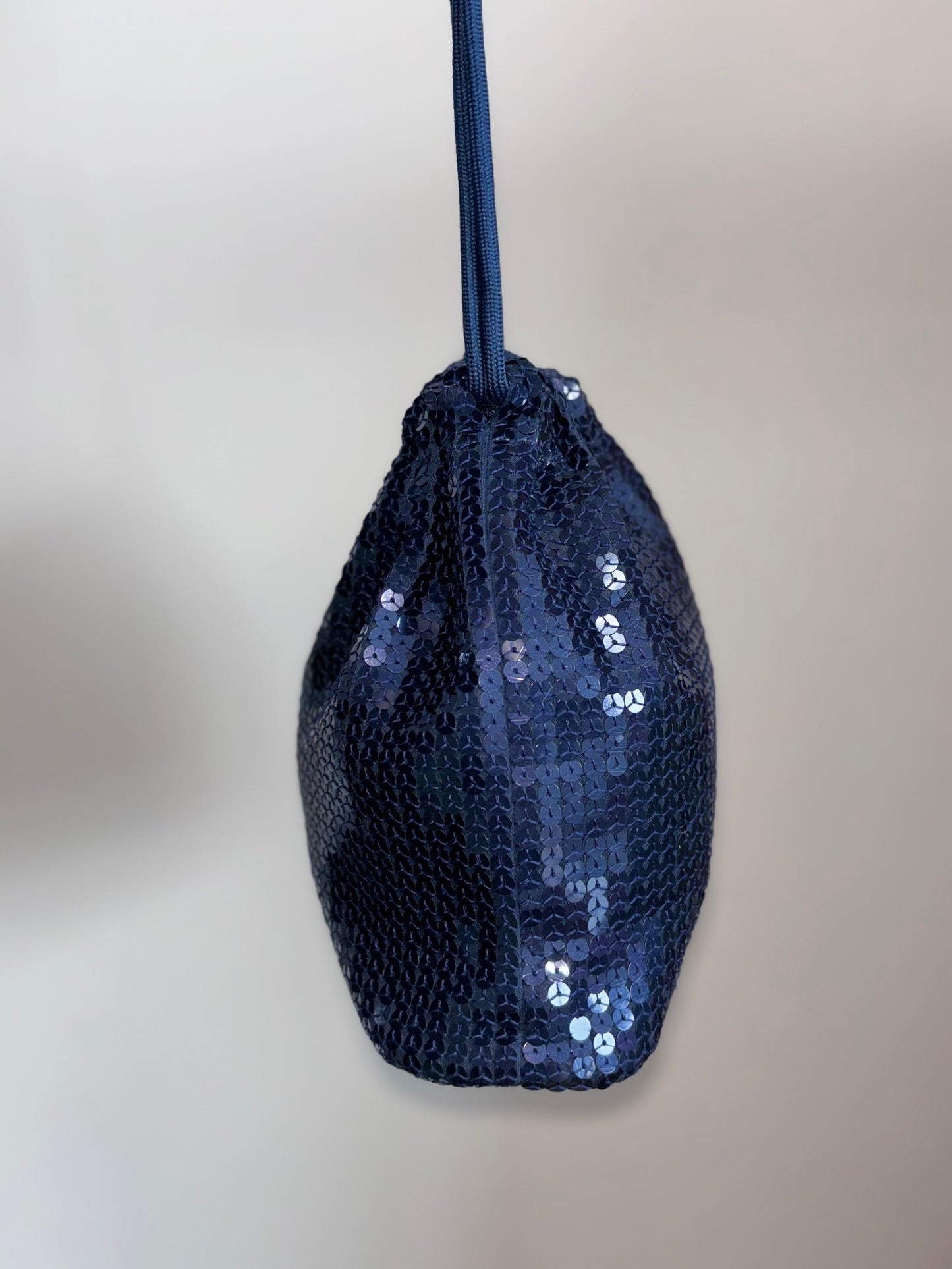 HVISK COPENHAGEN - SEQUIN IPOUCH CLOSTER BEADS DRAWSTRING