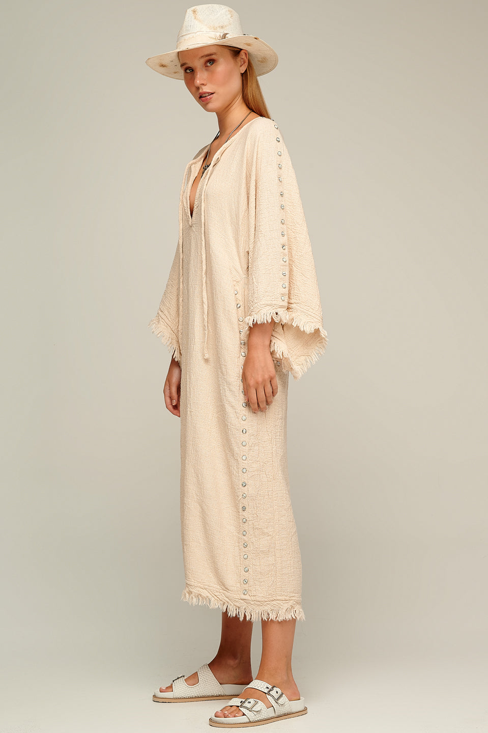 PEARL & CAVIAR OF GREECE - SAMPLE S/M - S22P1148 - 100% COTTON WITH STUD DETAILING