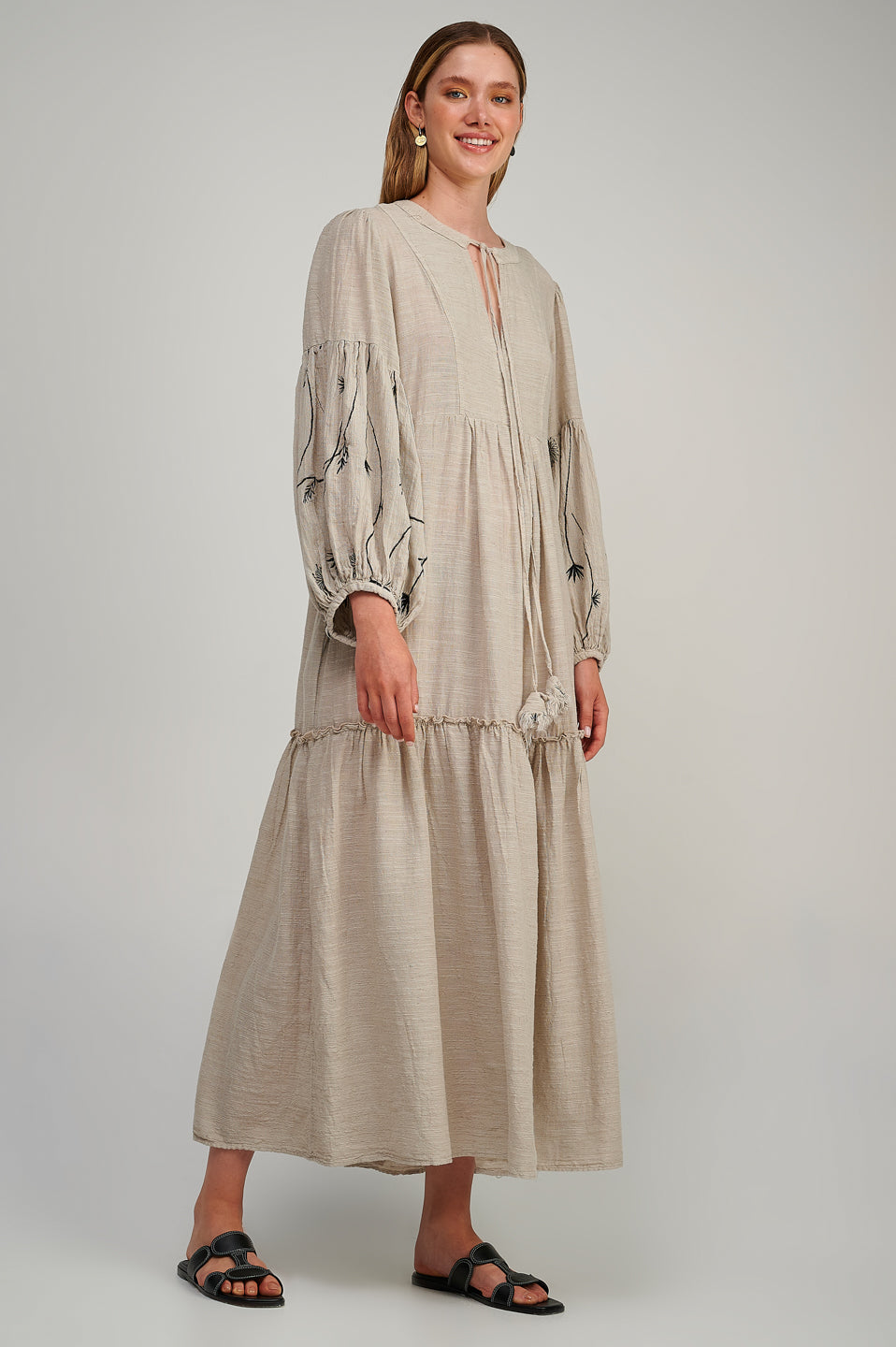 PEARL & CAVIAR OF GREECE - SAMPLE S/M - S23P6257 - LINEN BLEND EMBROIDERED