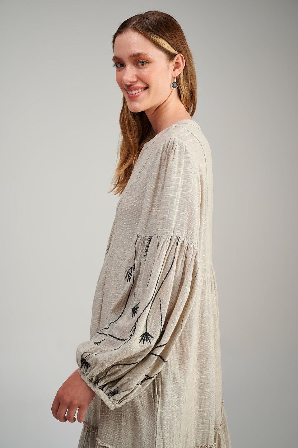 PEARL & CAVIAR OF GREECE - SAMPLE S/M - S23P6257 - LINEN BLEND EMBROIDERED